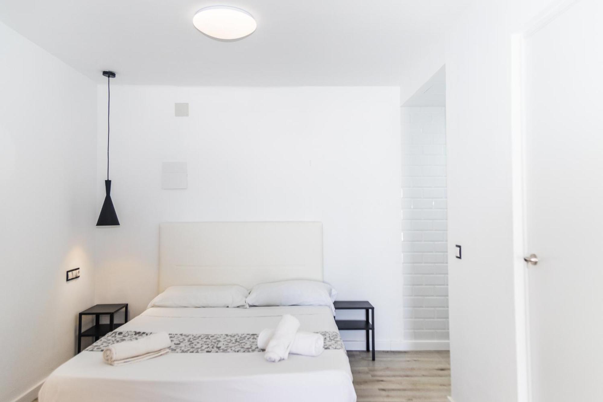 Jacaranda Apartments & Studios Es Canar  Exterior photo