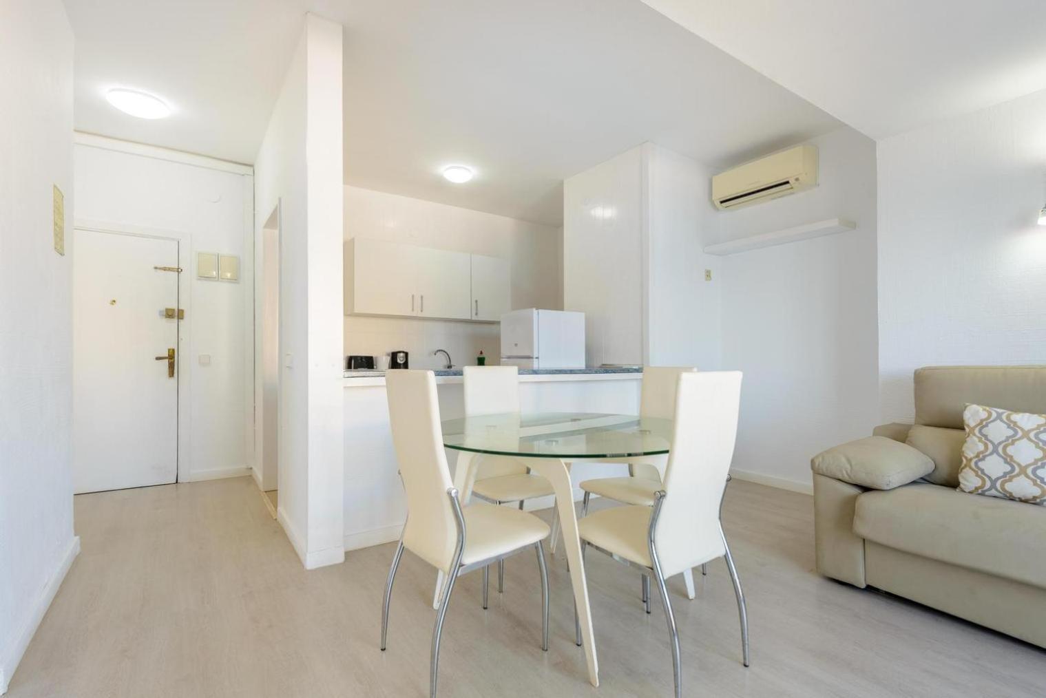 Jacaranda Apartments & Studios Es Canar  Room photo