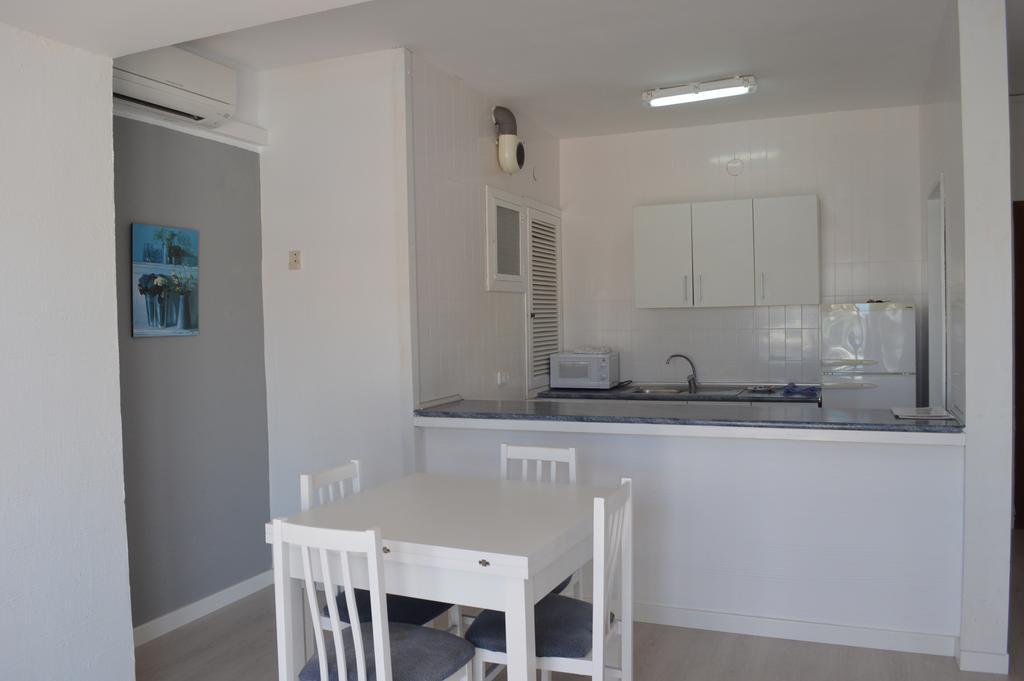 Jacaranda Apartments & Studios Es Canar  Exterior photo