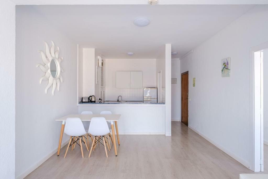Jacaranda Apartments & Studios Es Canar  Exterior photo